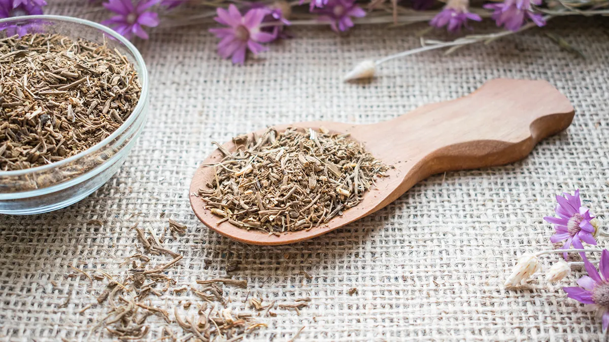 5 Natural Supplements Experts Recommend for Reducing Travel Stress » Best 5 Picks Valerian Root for Better Sleep During Trips